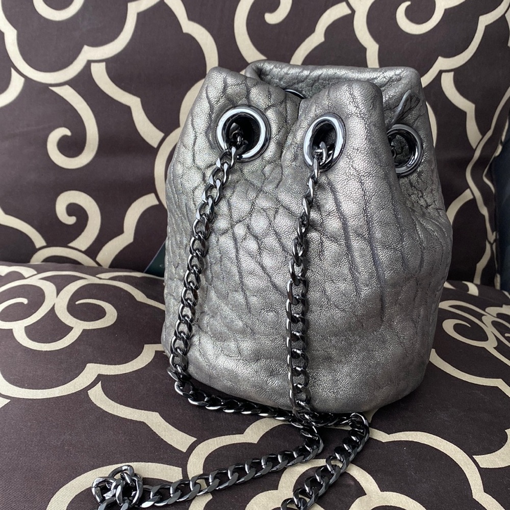 RARE! Vince CamudoGROUP ZIGY SMALL CROSS BODY MATERIAL METBLM COLOR PEWTER ETAIN